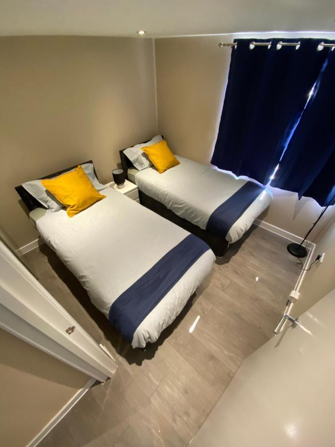 Stunning 1 Bedroom Flat In Wood Green Лондон Экстерьер фото